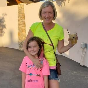 Meet your Posher, Jennifer